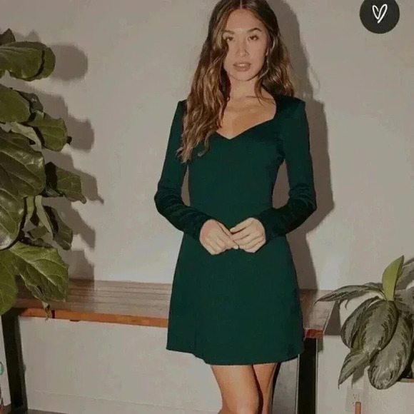 Lulus Dresses & Skirts - NWT Lulu's Desires of the Heart Emerald Green Long Sleeve Skater Dress small